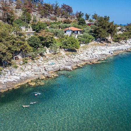Petra Mare Apartment Thimonia Exterior foto